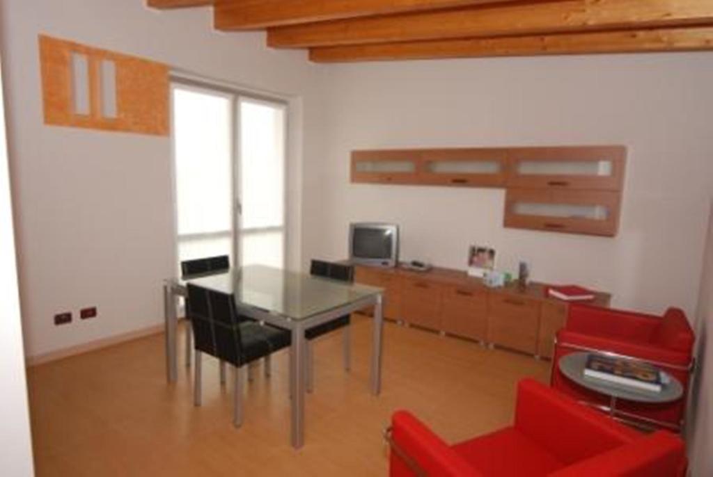 Residence & Suites Solaf Bonate di Sopra Стая снимка