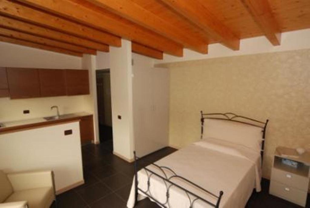 Residence & Suites Solaf Bonate di Sopra Стая снимка